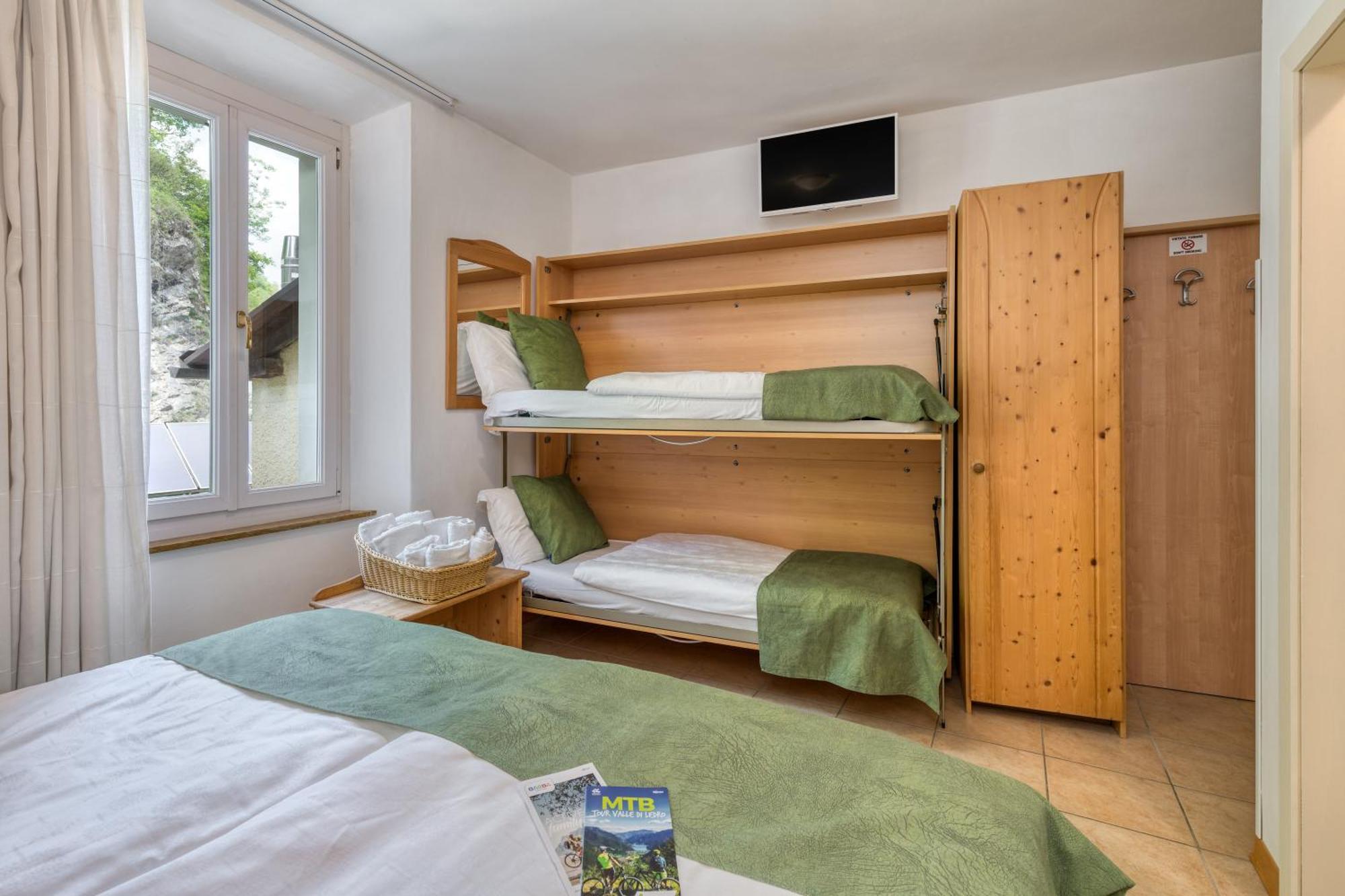 בצקה Albergo Alla Costa מראה חיצוני תמונה